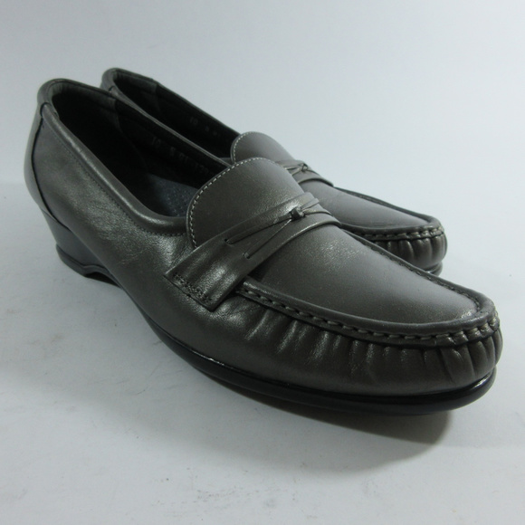 Women's SAS Shoes Size 9 S Narrow Tripad Comfort Slip On Loafer Moc Wedge Pewter Women's SAS Shoes Size 9 S Narrow Tripad Comfort Slip On Loafer Moc Wedge Pewter